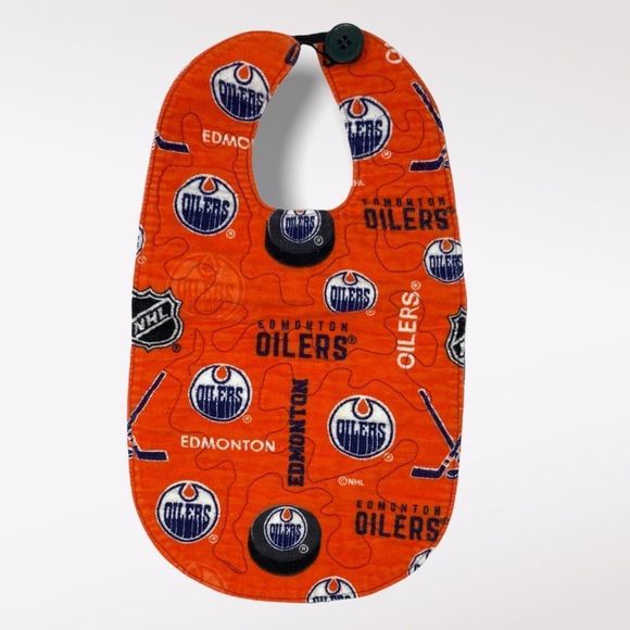 HANDMADE Oilers Baby Bib - Picture 1 of 3